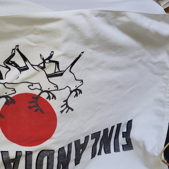 Finlandia Vodka Beach towel vintage 1999 Reindeer red sun plush towel - Picture 14 of 17